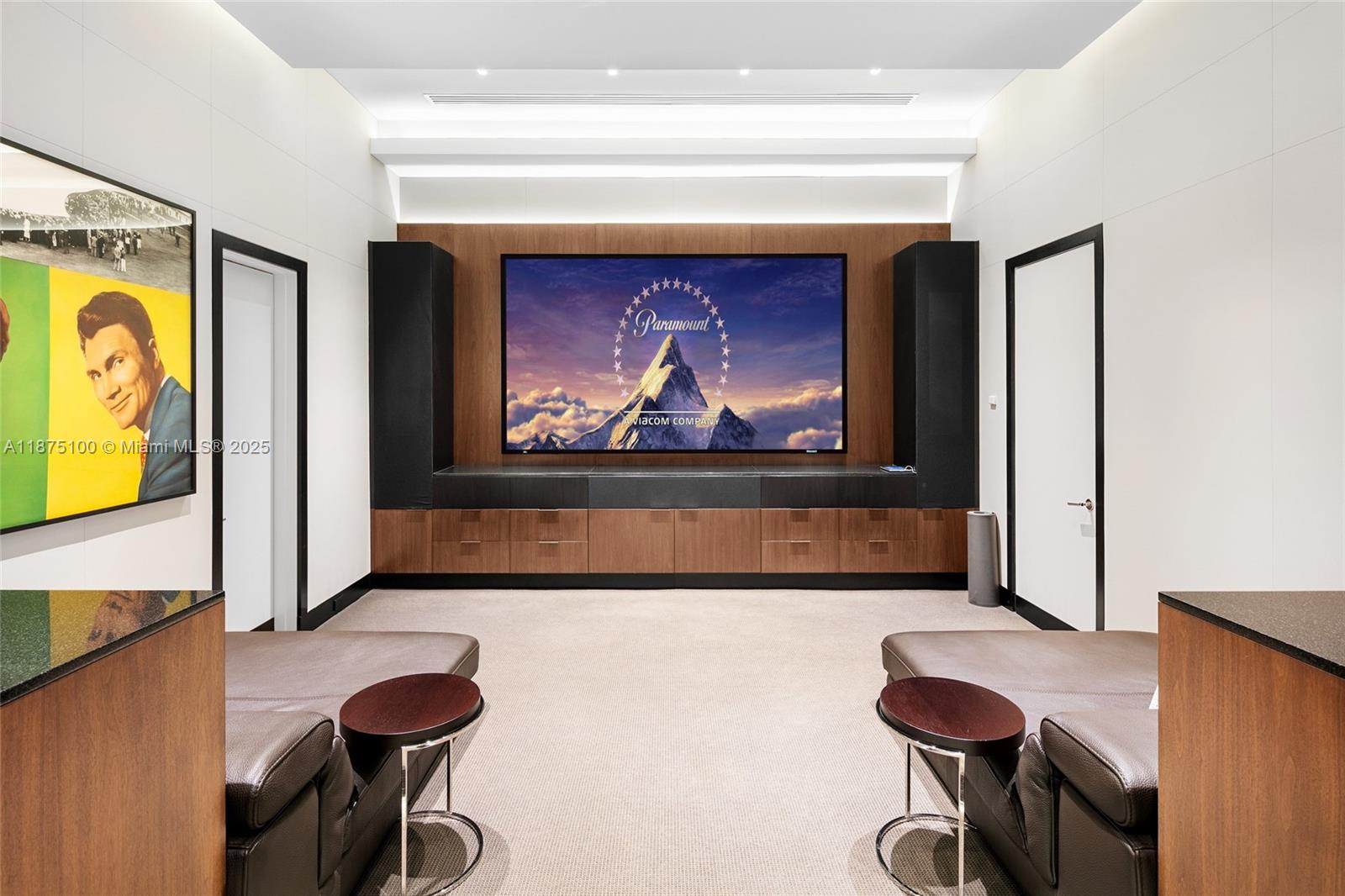 ISLAND ESTATES - Residential