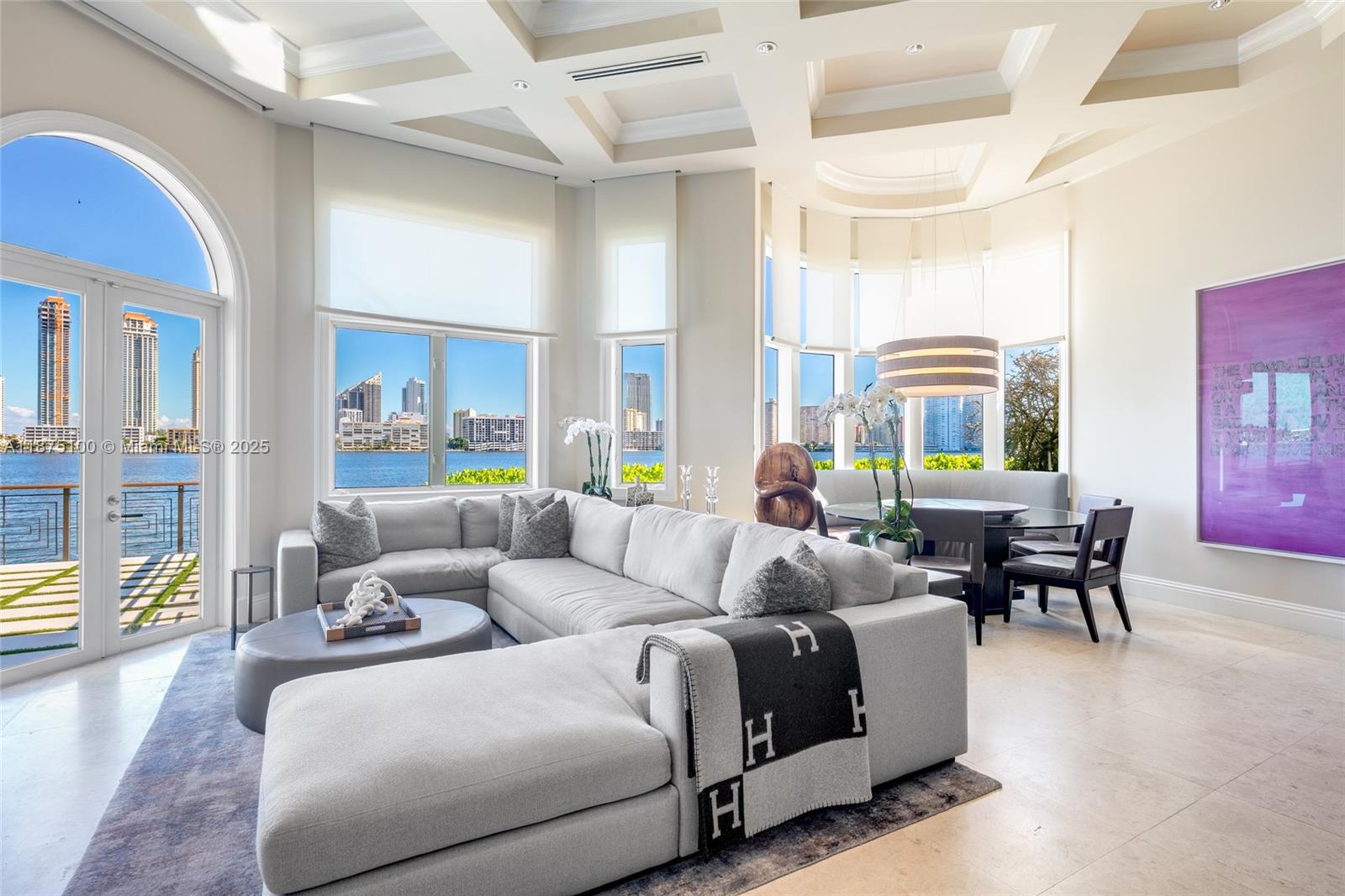 ISLAND ESTATES - Residential