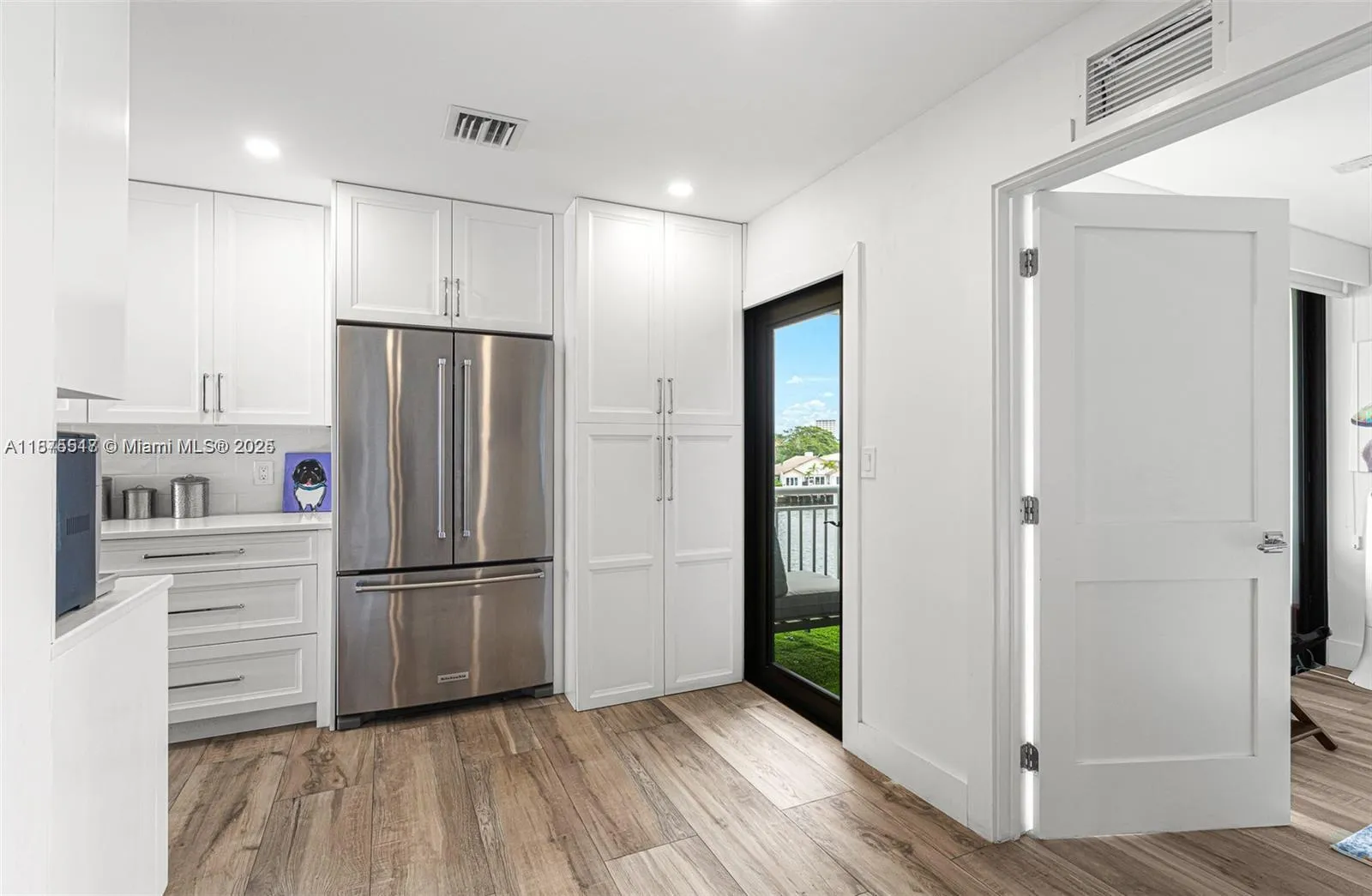 Fort Lauderdale, Florida 33308, United States, 2 Bedrooms Bedrooms, ,2 BathroomsBathrooms,Residential,Active,209775