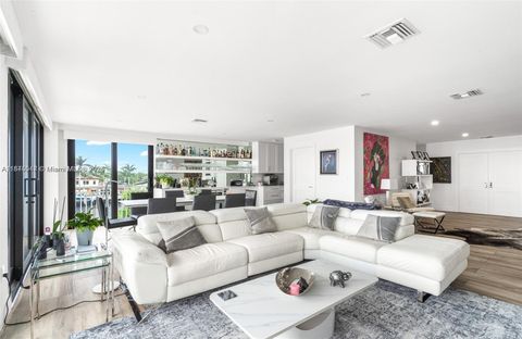 Photo of 3100 NE 48th St #312, Fort Lauderdale, FL 33308 (MLS # A11875517)