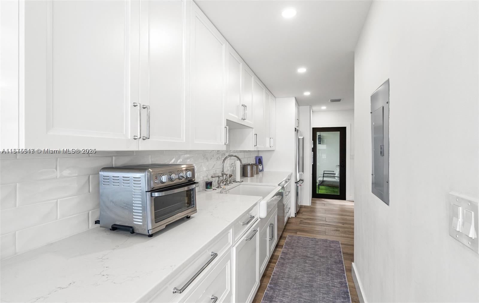 PILOT HOUSE CONDO - Residential