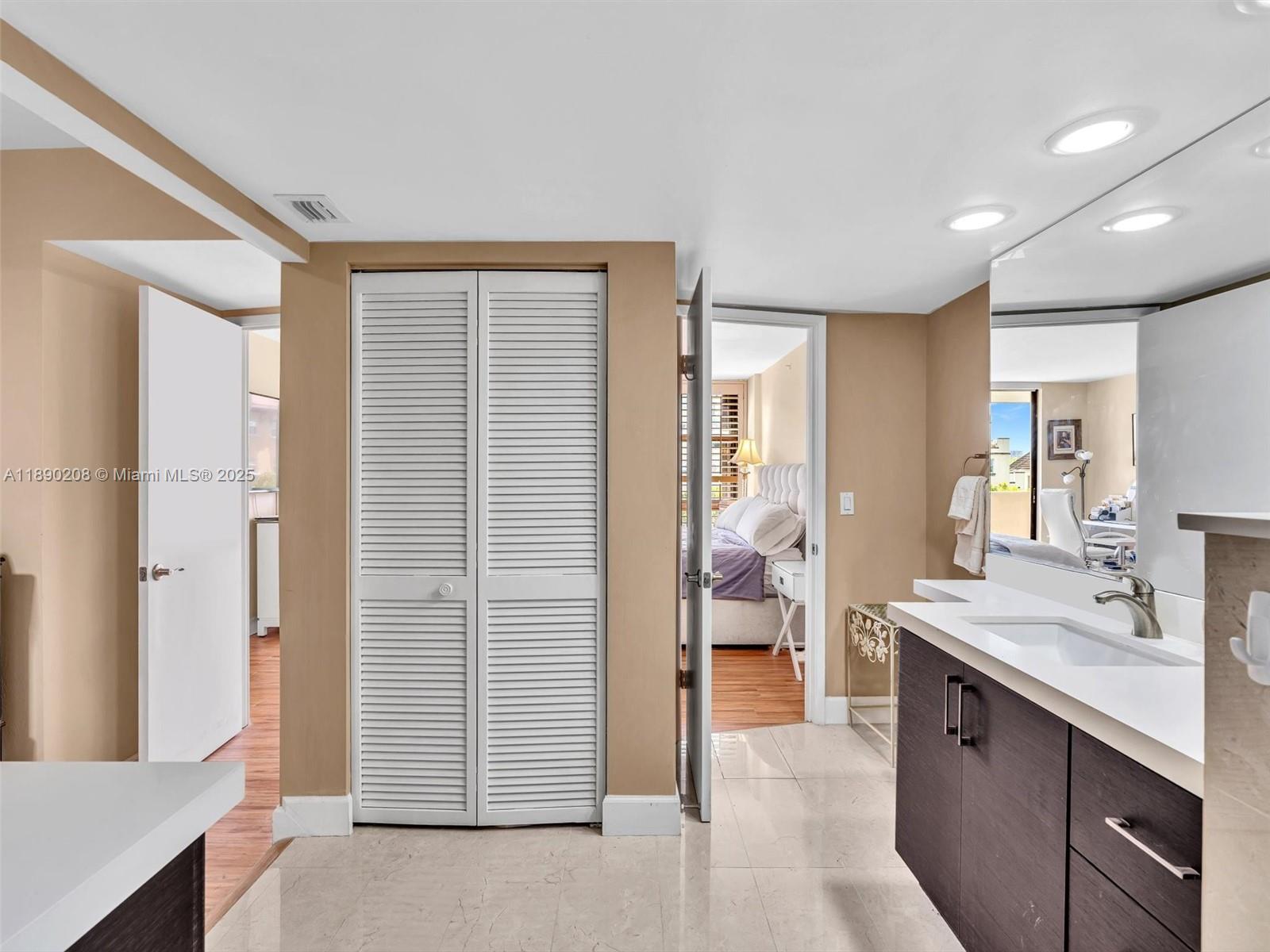 BILTMORE II CONDO - Residential