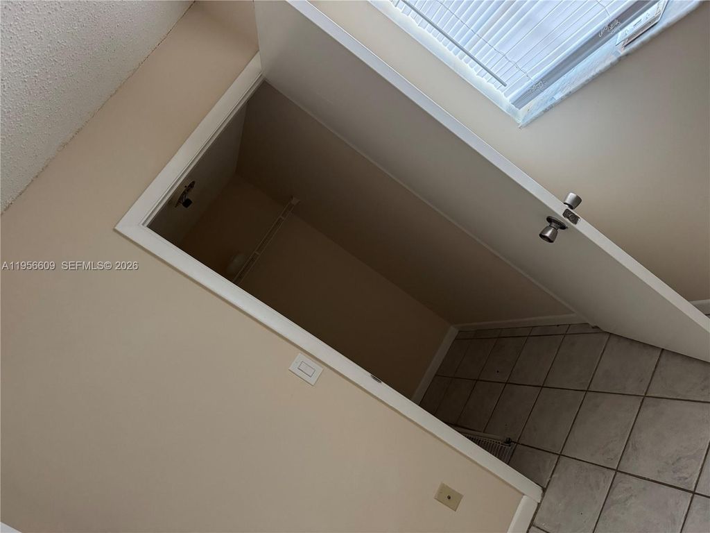 Photo of 430 SE 7th St #204E, Dania Beach, FL 33004 (MLS # A11956609)