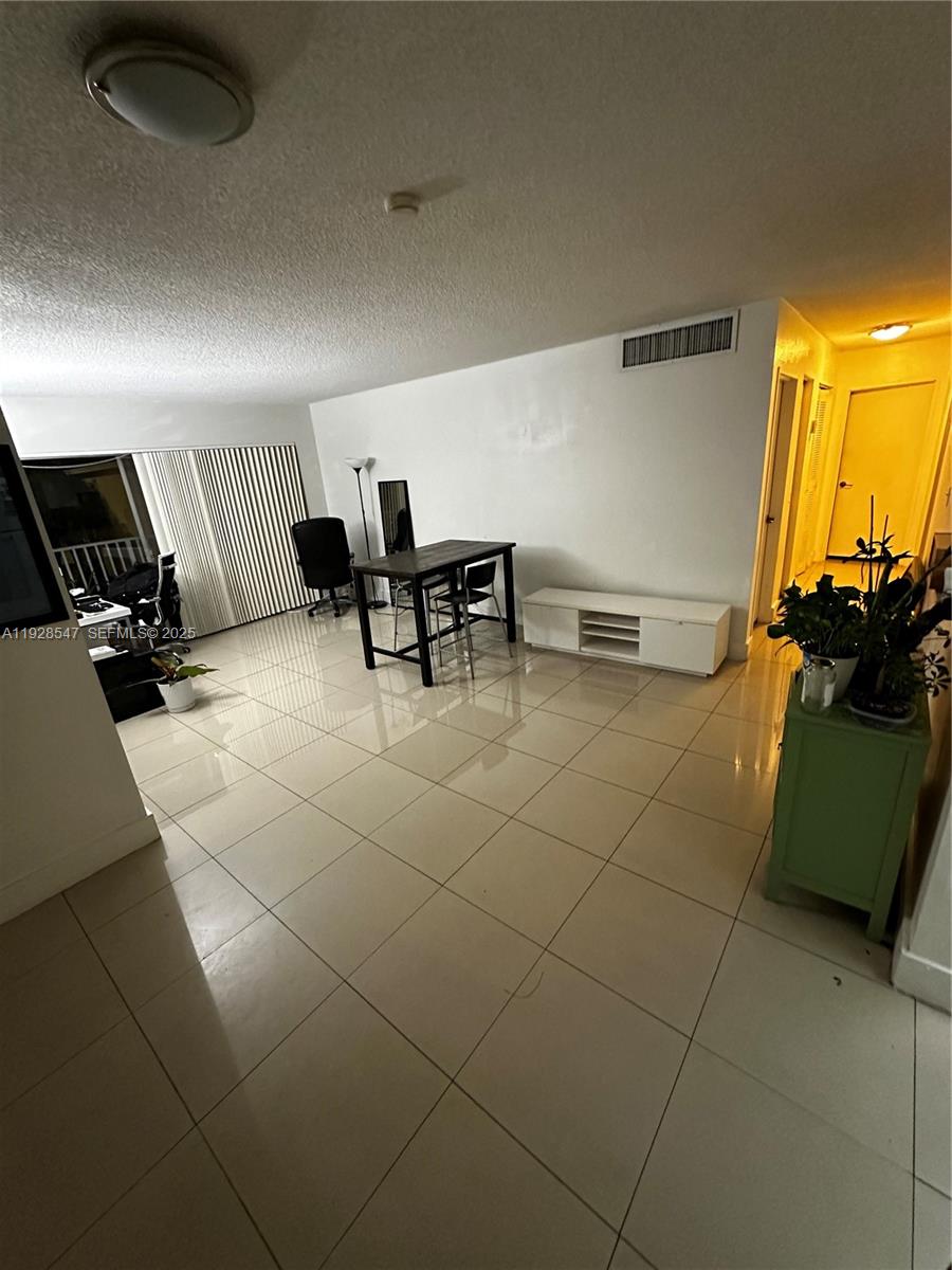 DORAL GARDENS CONDO - Residential Lease