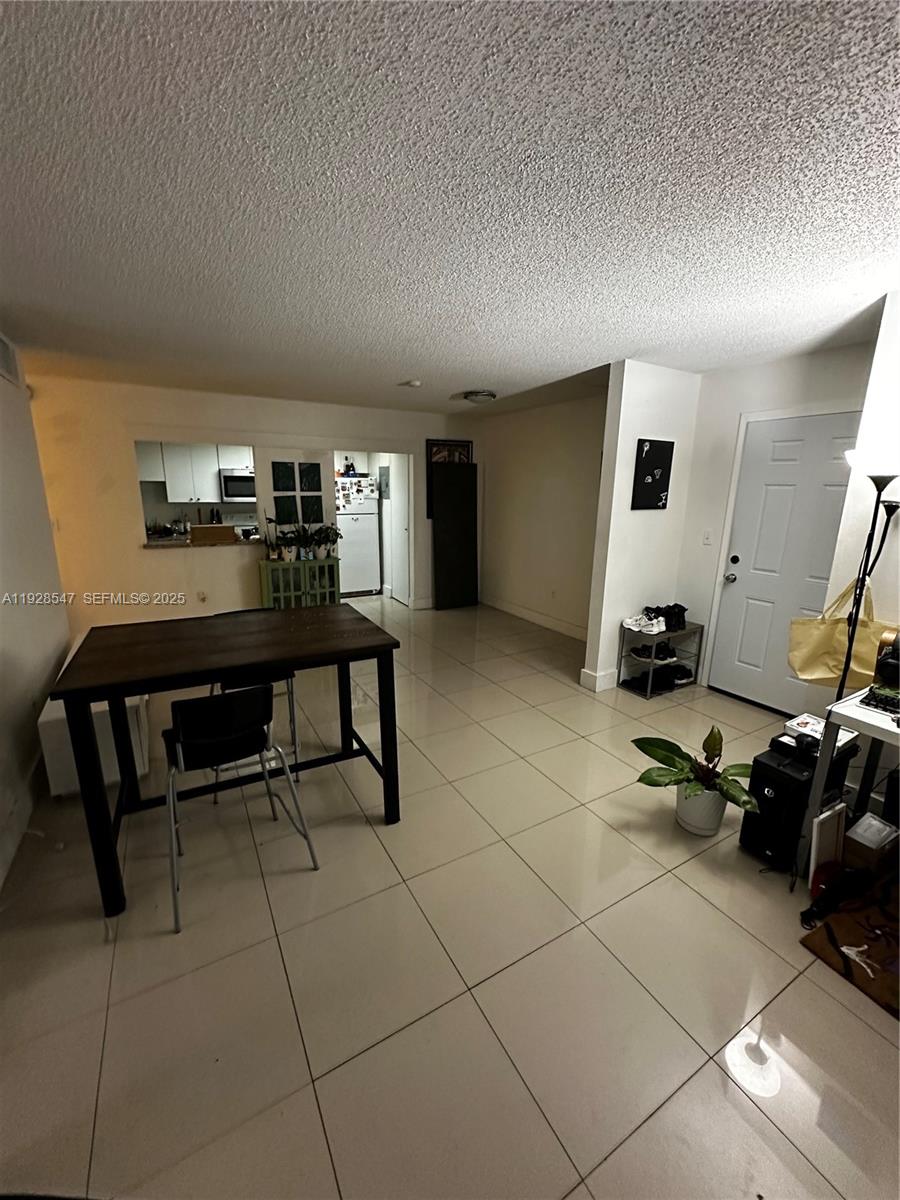 DORAL GARDENS CONDO - Residential Lease