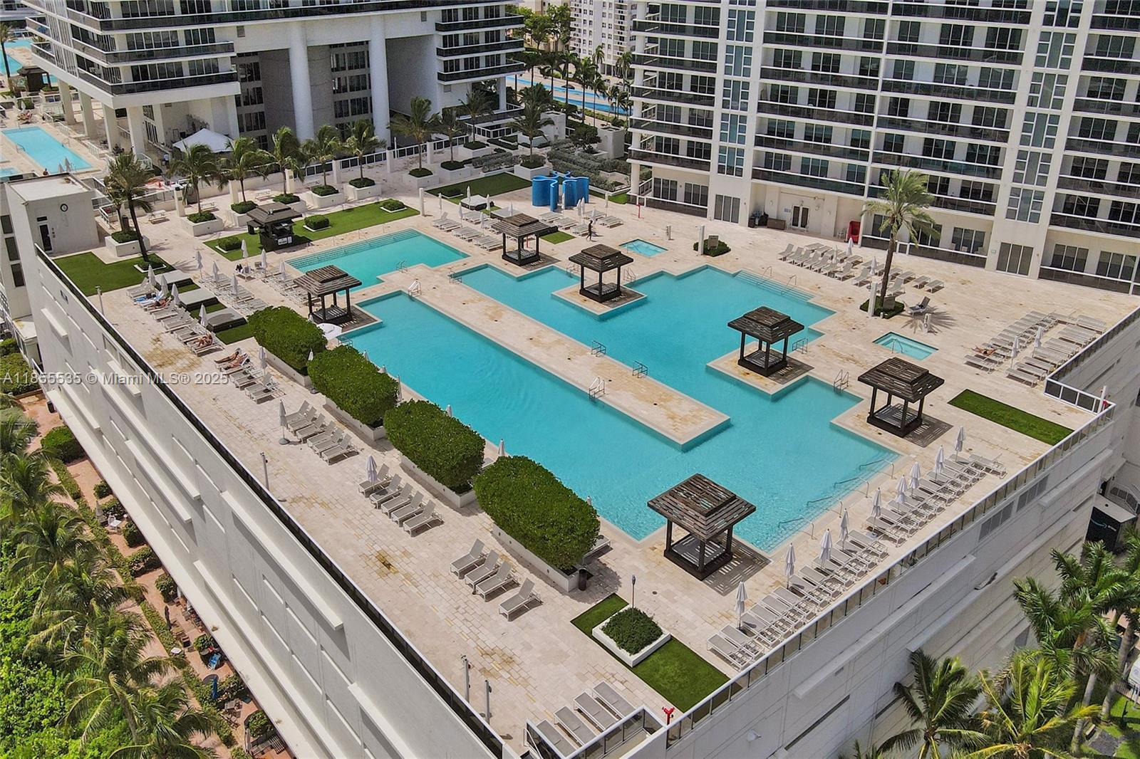 BEACH CLUB CONDO - Residential