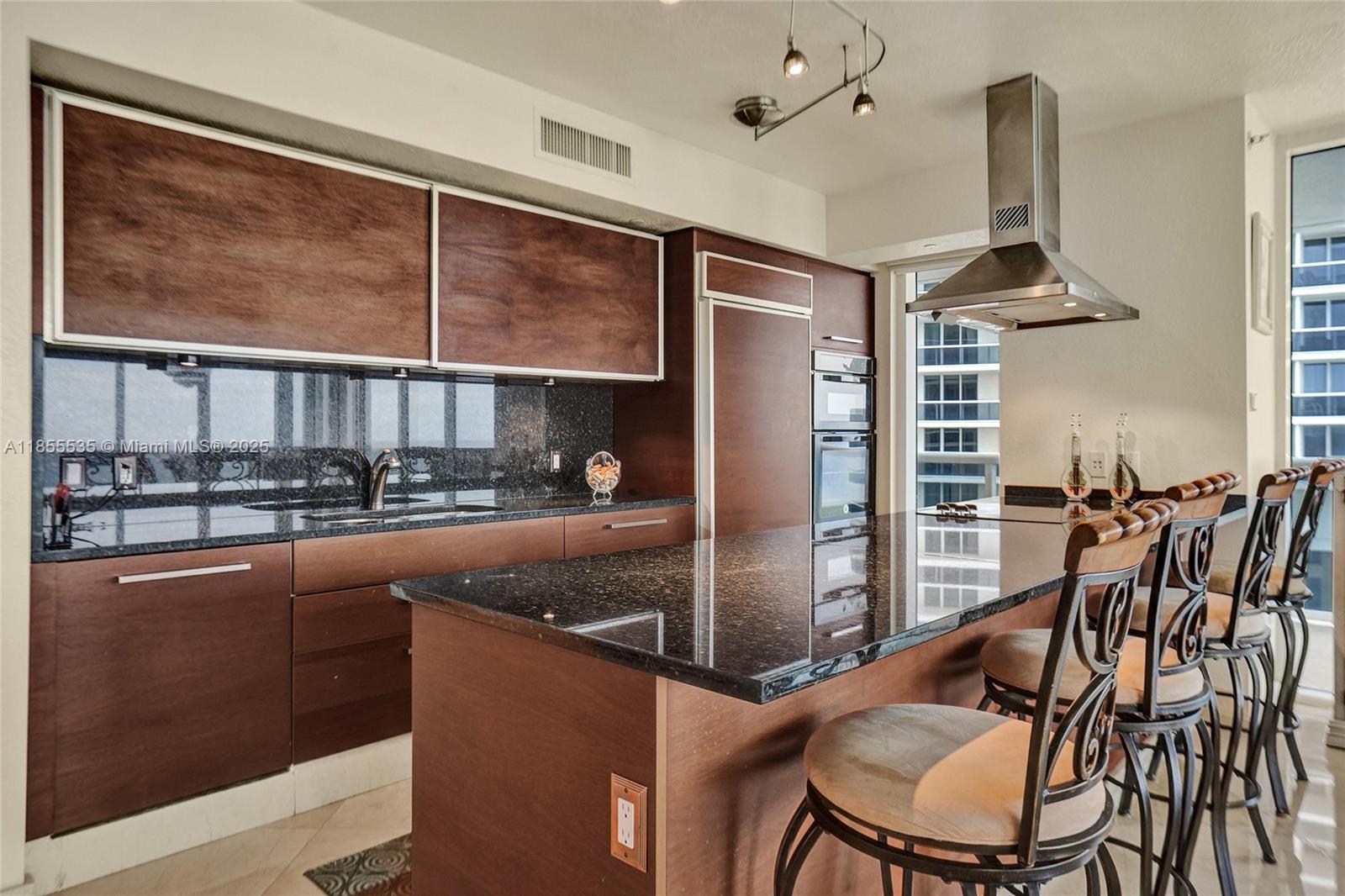 BEACH CLUB CONDO - Residential