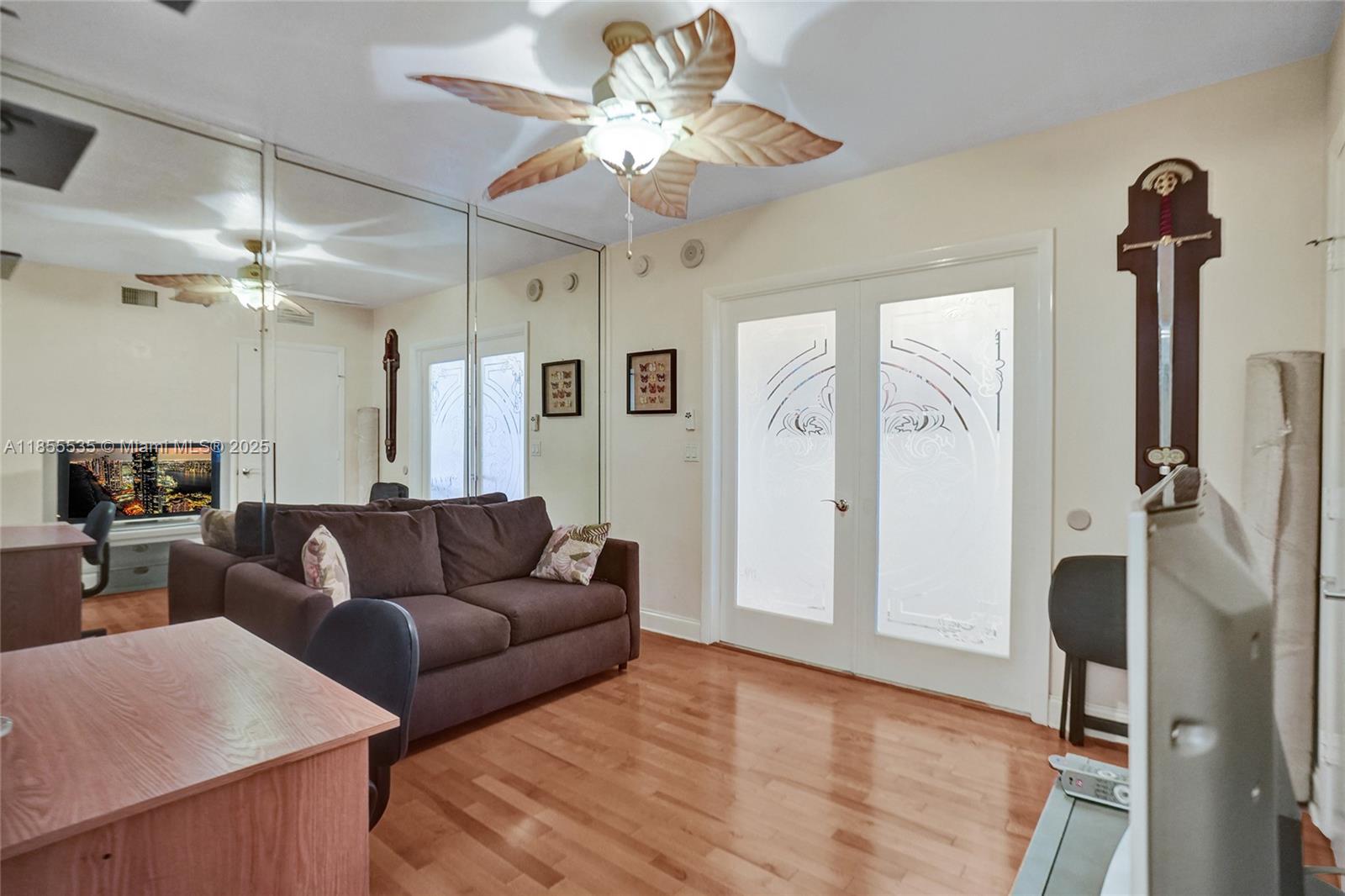 BEACH CLUB CONDO - Residential