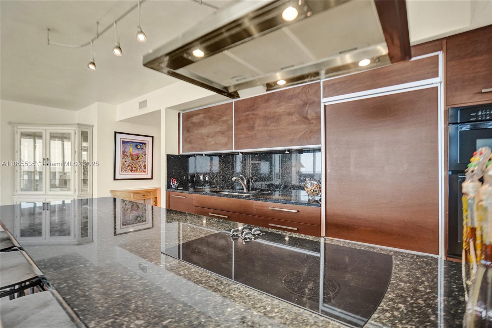 BEACH CLUB CONDO - Residential