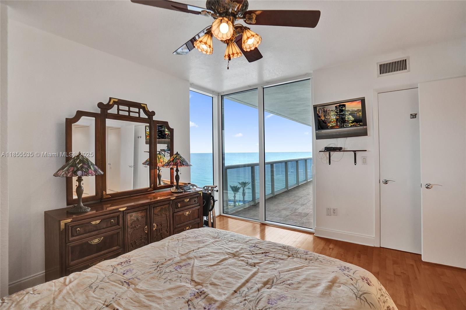 BEACH CLUB CONDO - Residential