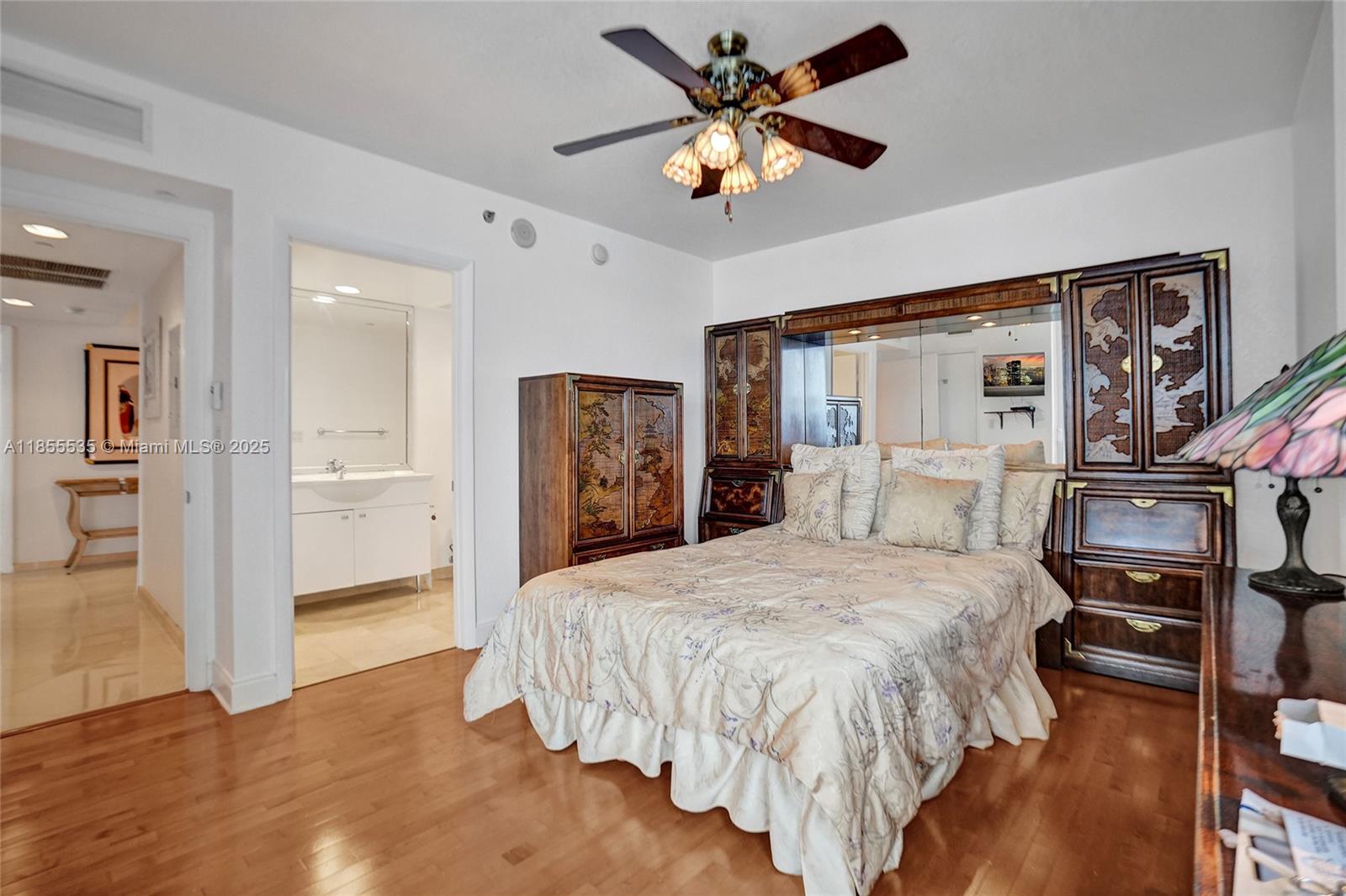 BEACH CLUB CONDO - Residential