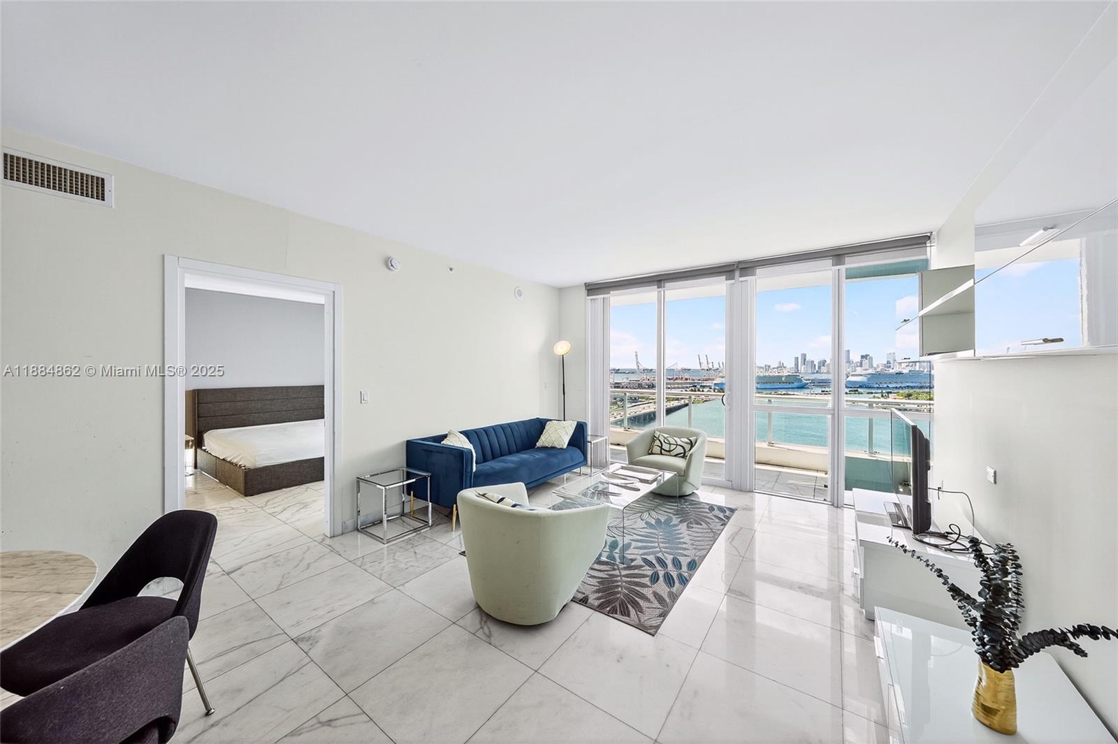 THE BENTLEY BAY CONDO - Residential Lease