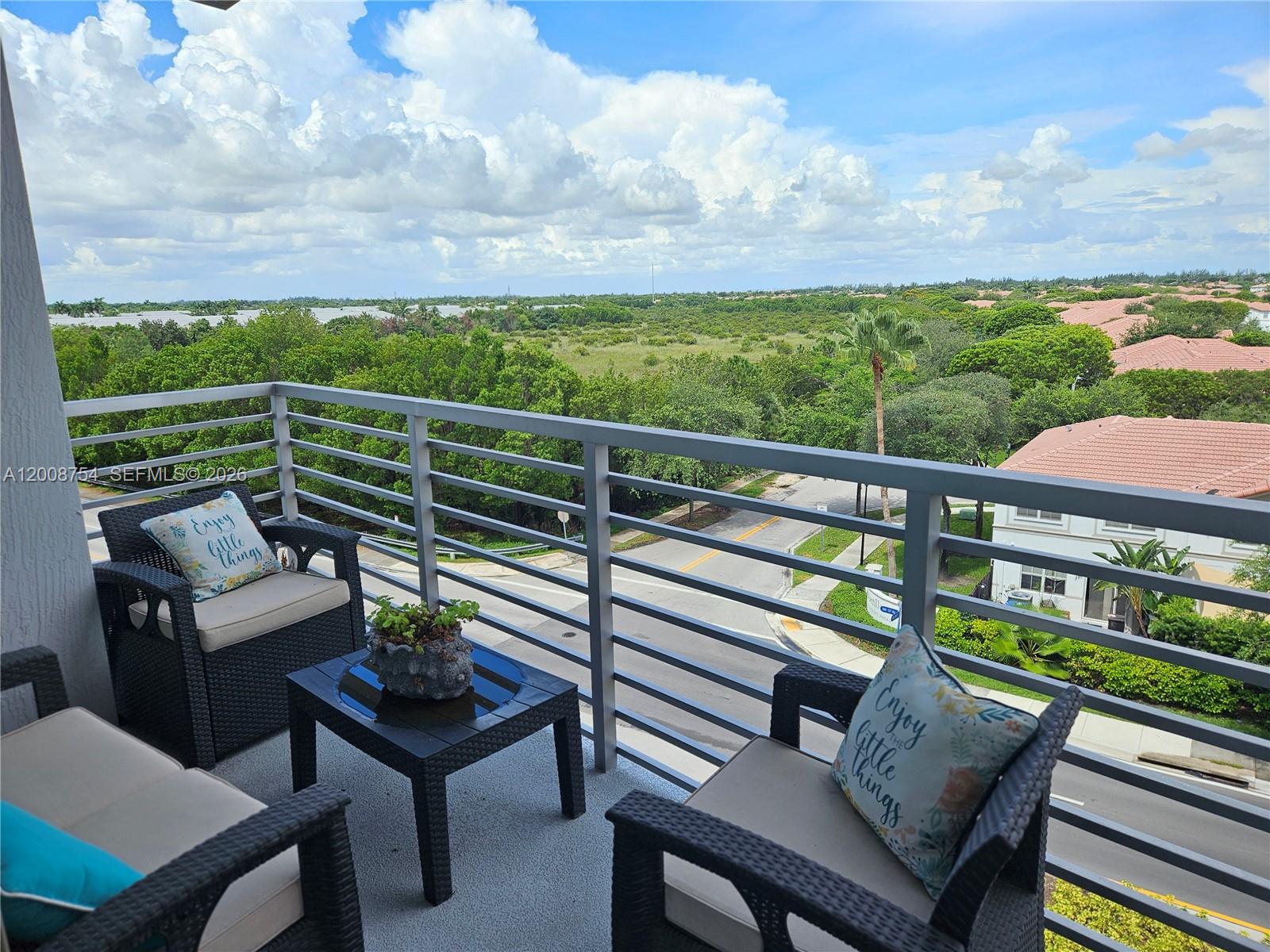 MIDTOWN DORAL CONDO 4 - Residential