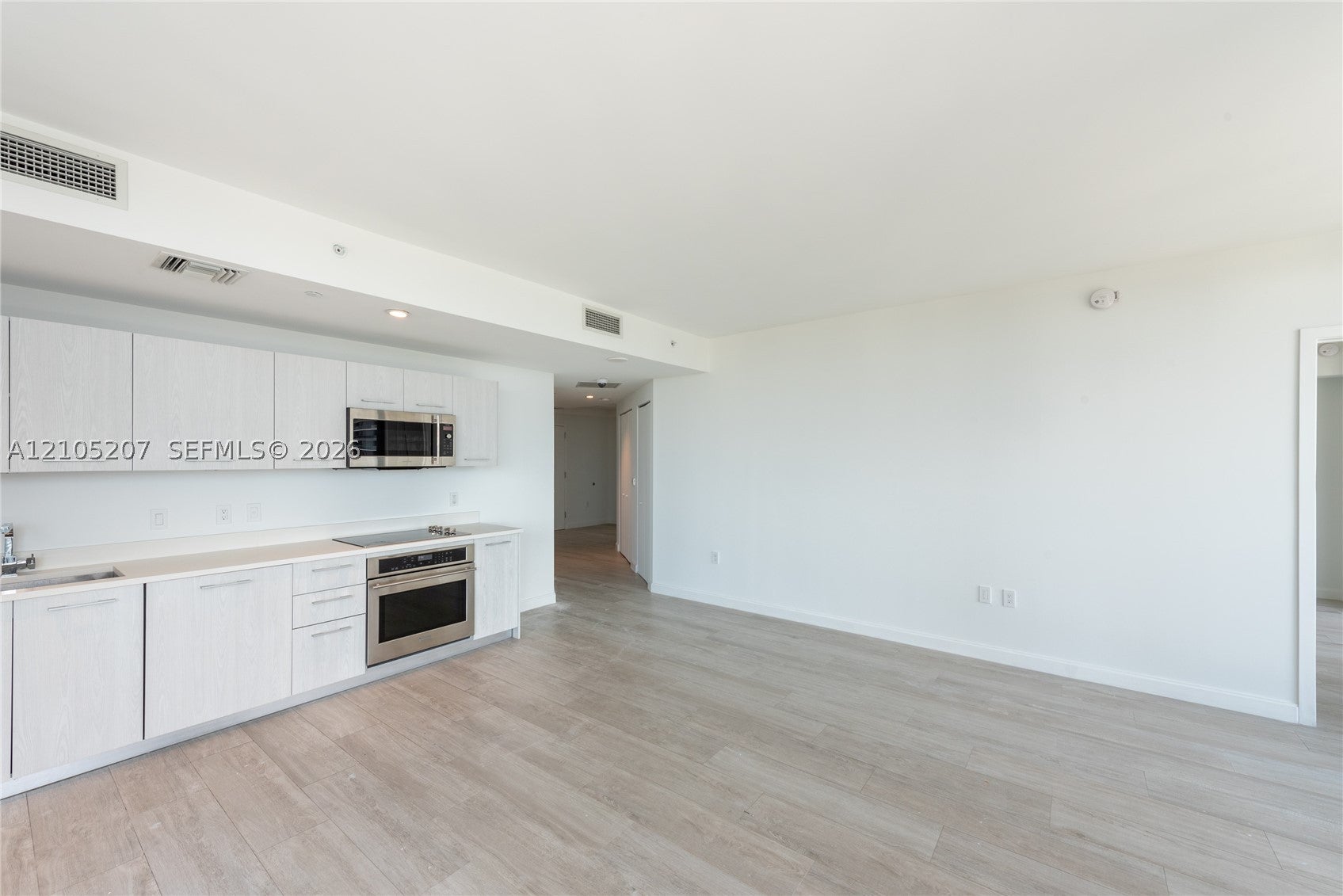 45 SW 9th St 3606