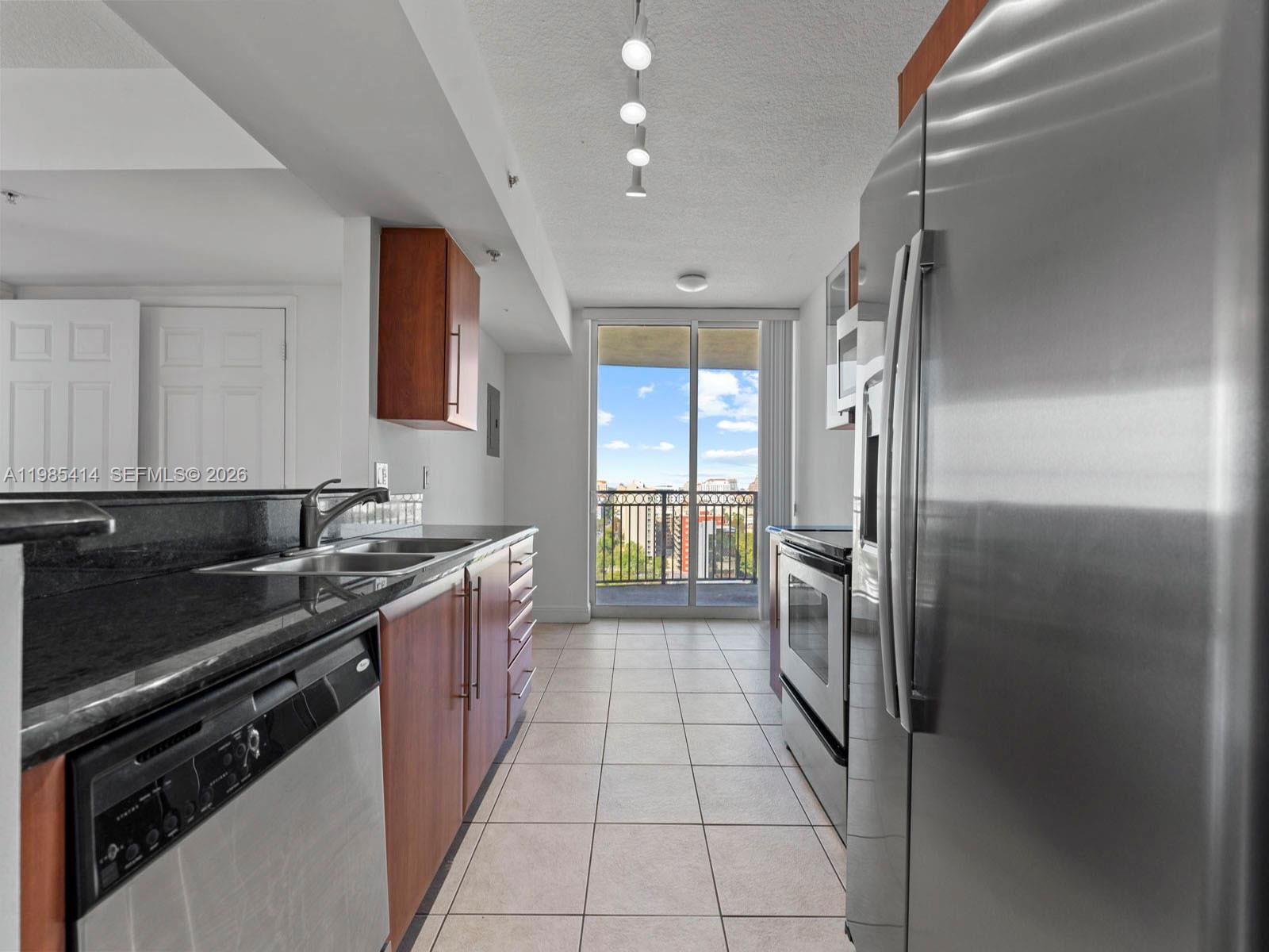 3232 SW 22nd Ter 1609