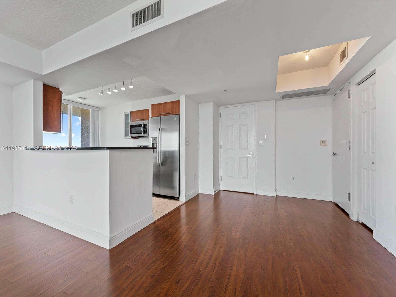 3232 SW 22nd Ter 1609