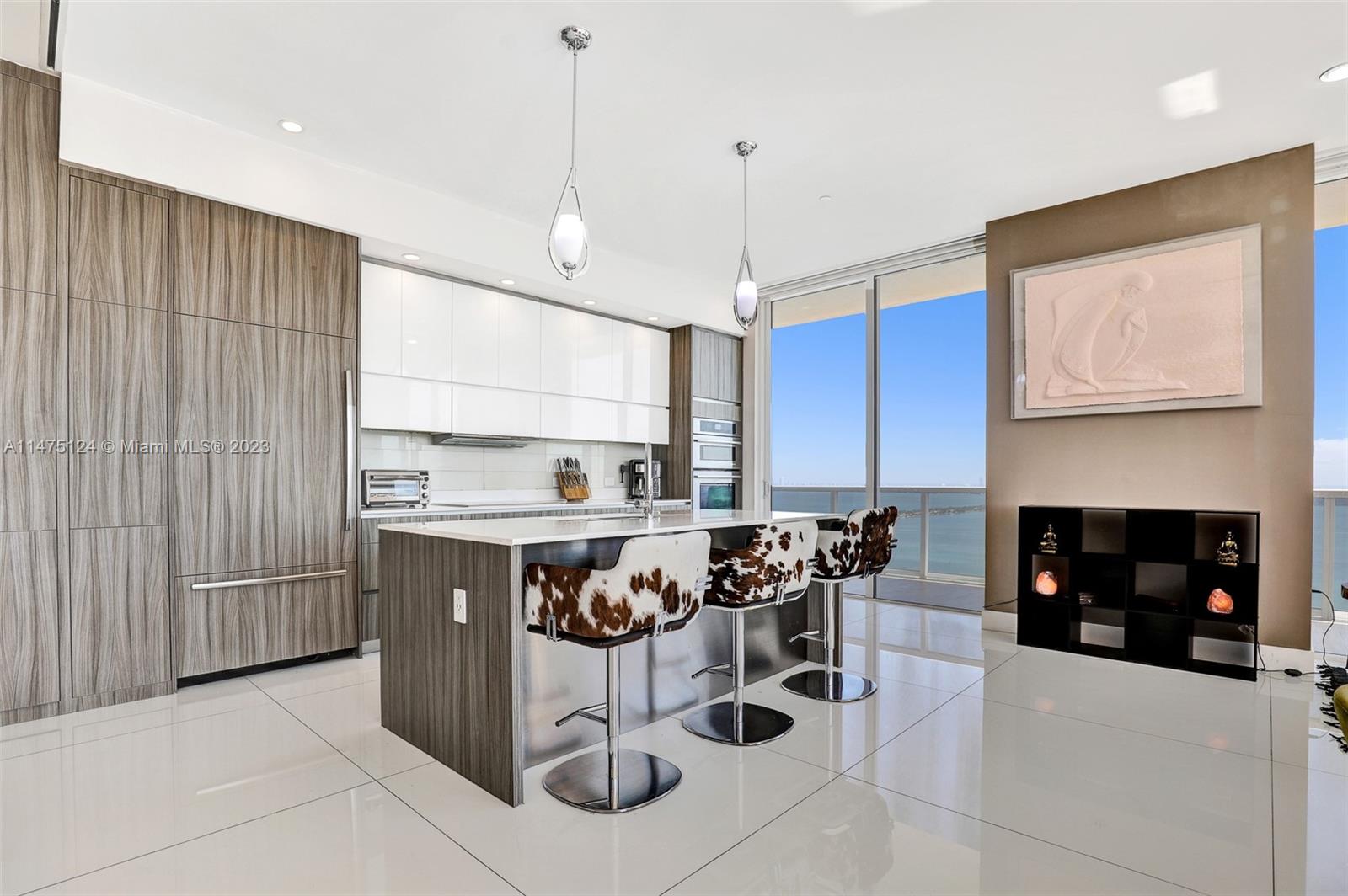 BAY HOUSE MIAMI CONDO - Residential