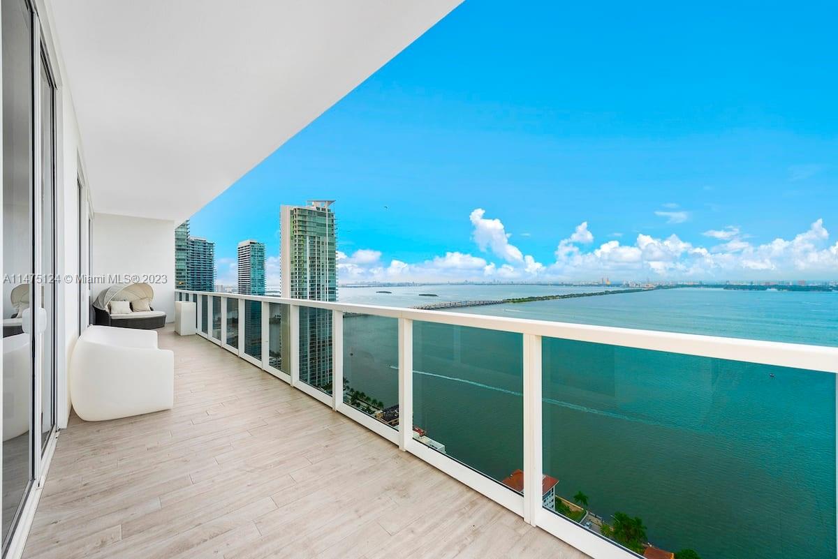 BAY HOUSE MIAMI CONDO - Residential