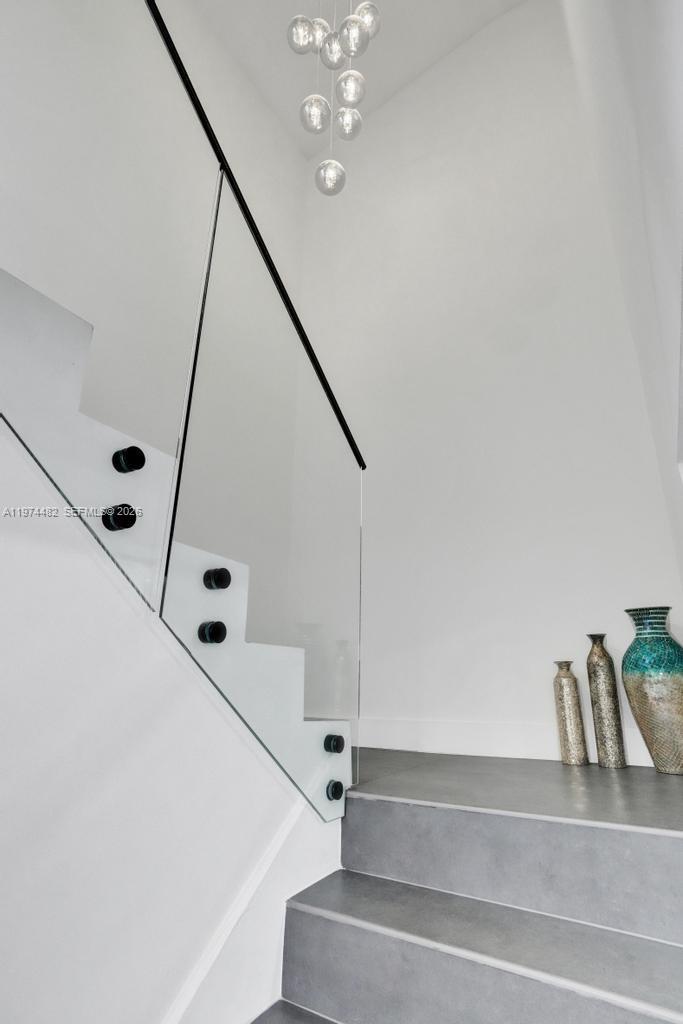 LAKEVIEW TOWNHOUSES CONDO - Residential