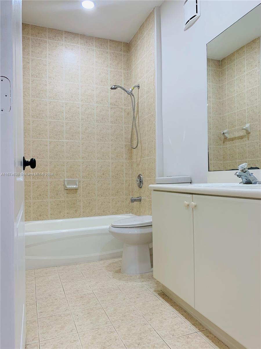SHOMA HOMES @ COUNTRY CLUB - Residential Lease