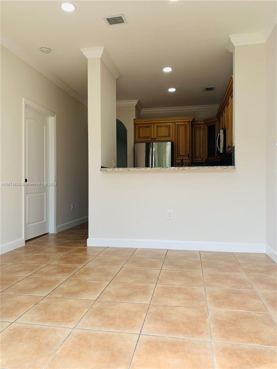 SHOMA HOMES @ COUNTRY CLUB - Residential Lease