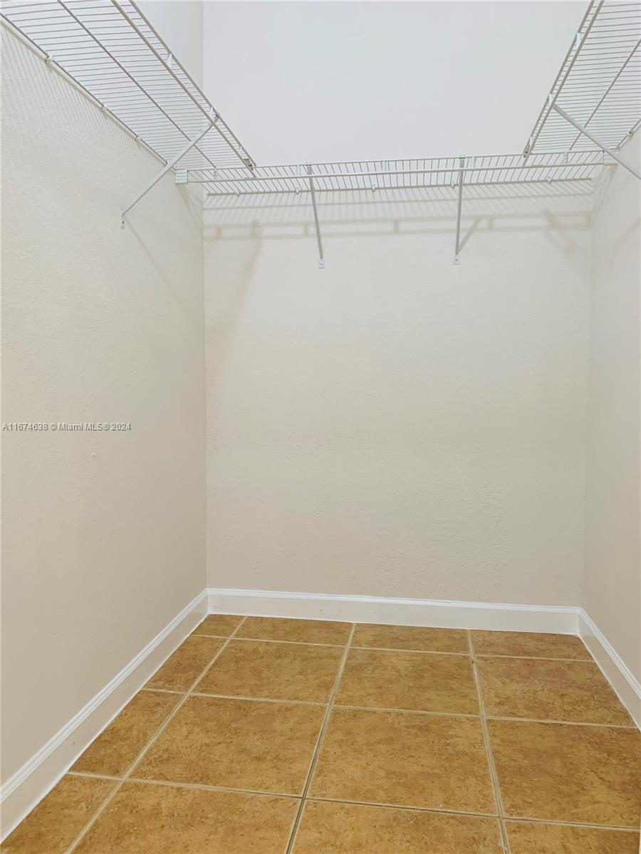 SHOMA HOMES @ COUNTRY CLUB - Residential Lease