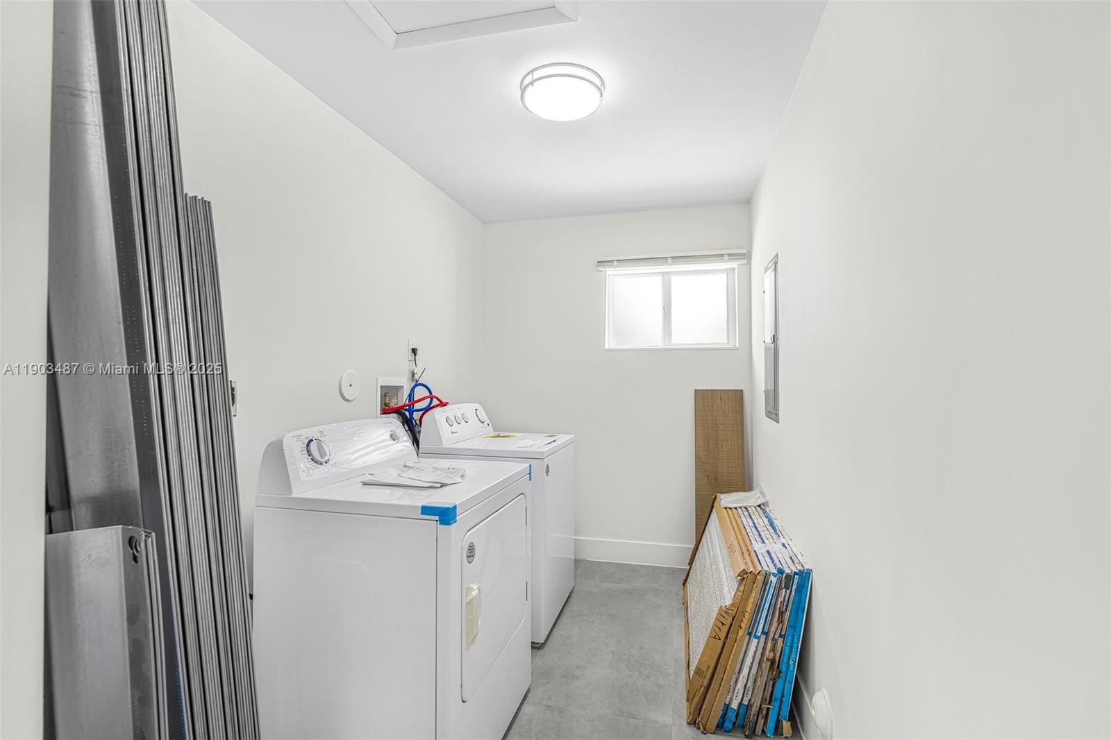 BOWLING GREEN - Residential Lease