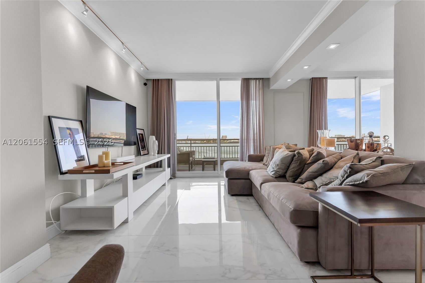888 Brickell Key Dr 508
