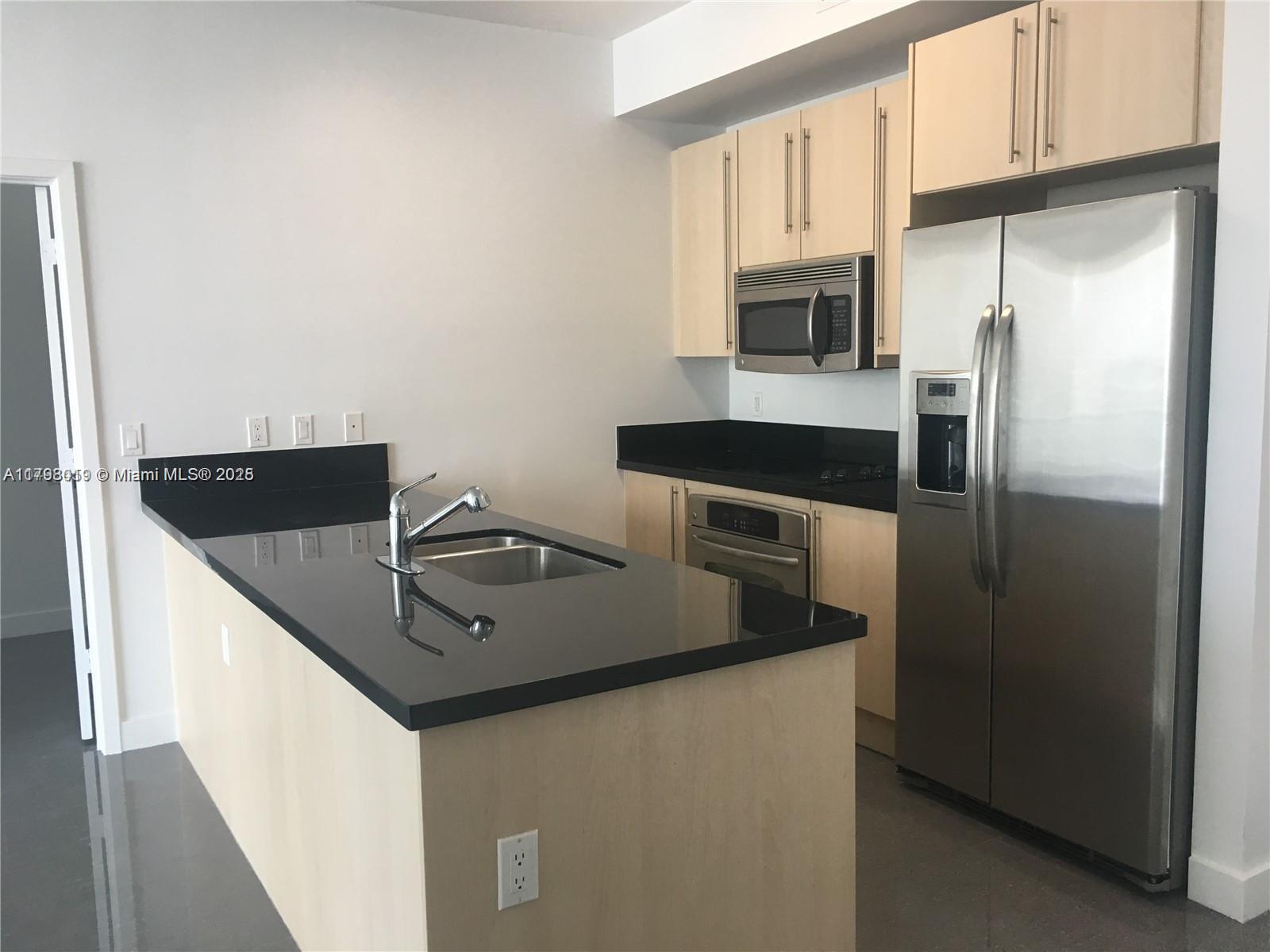 THE AXIS ON BRICKELL II C - Residential Lease