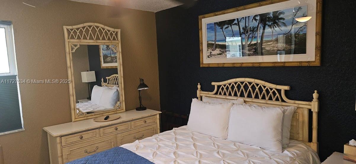 MID MARI CONDO - Residential Lease