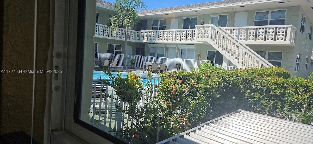 MID MARI CONDO - Residential Lease