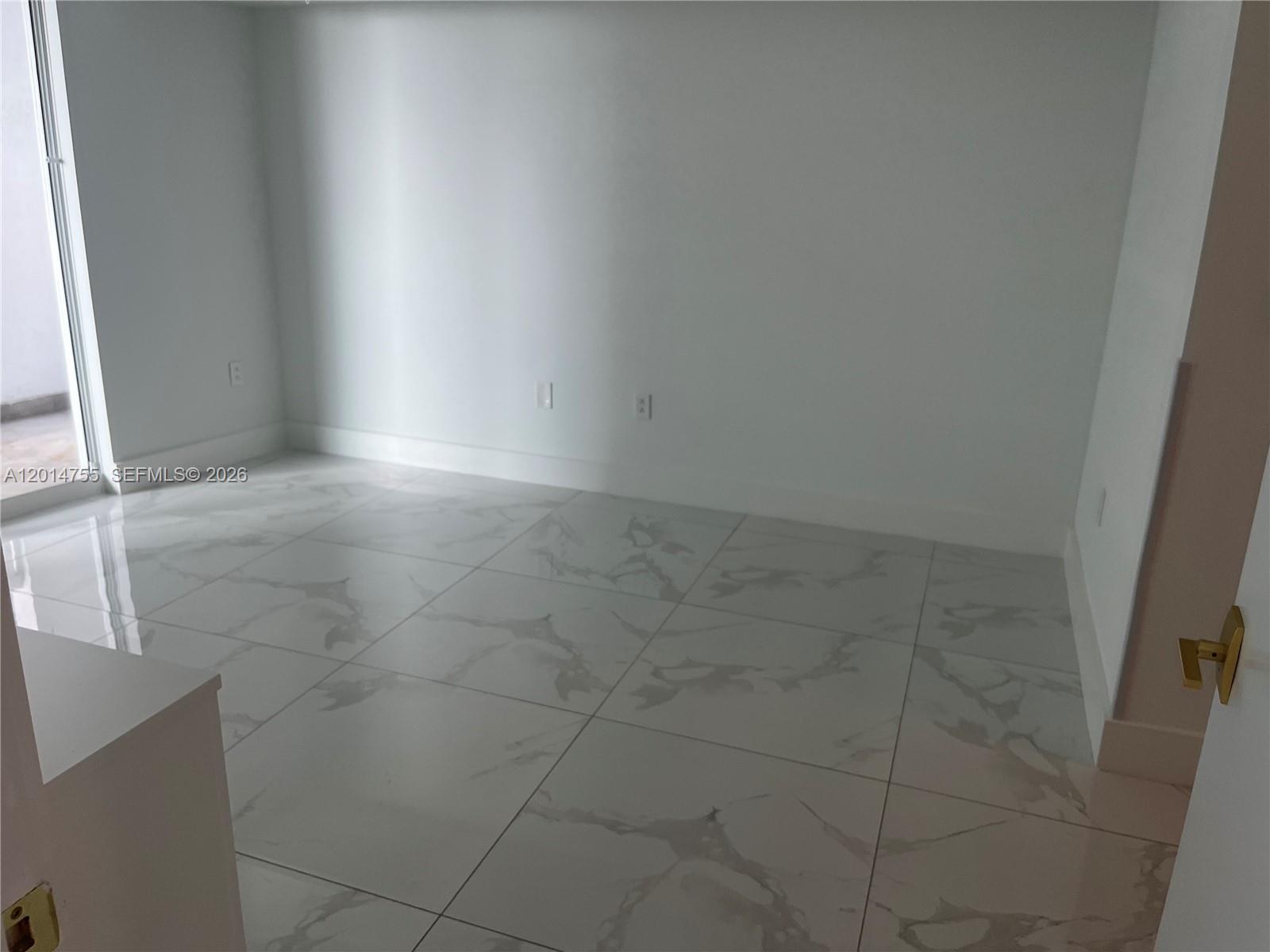 1800 CLUB CONDO - Residential