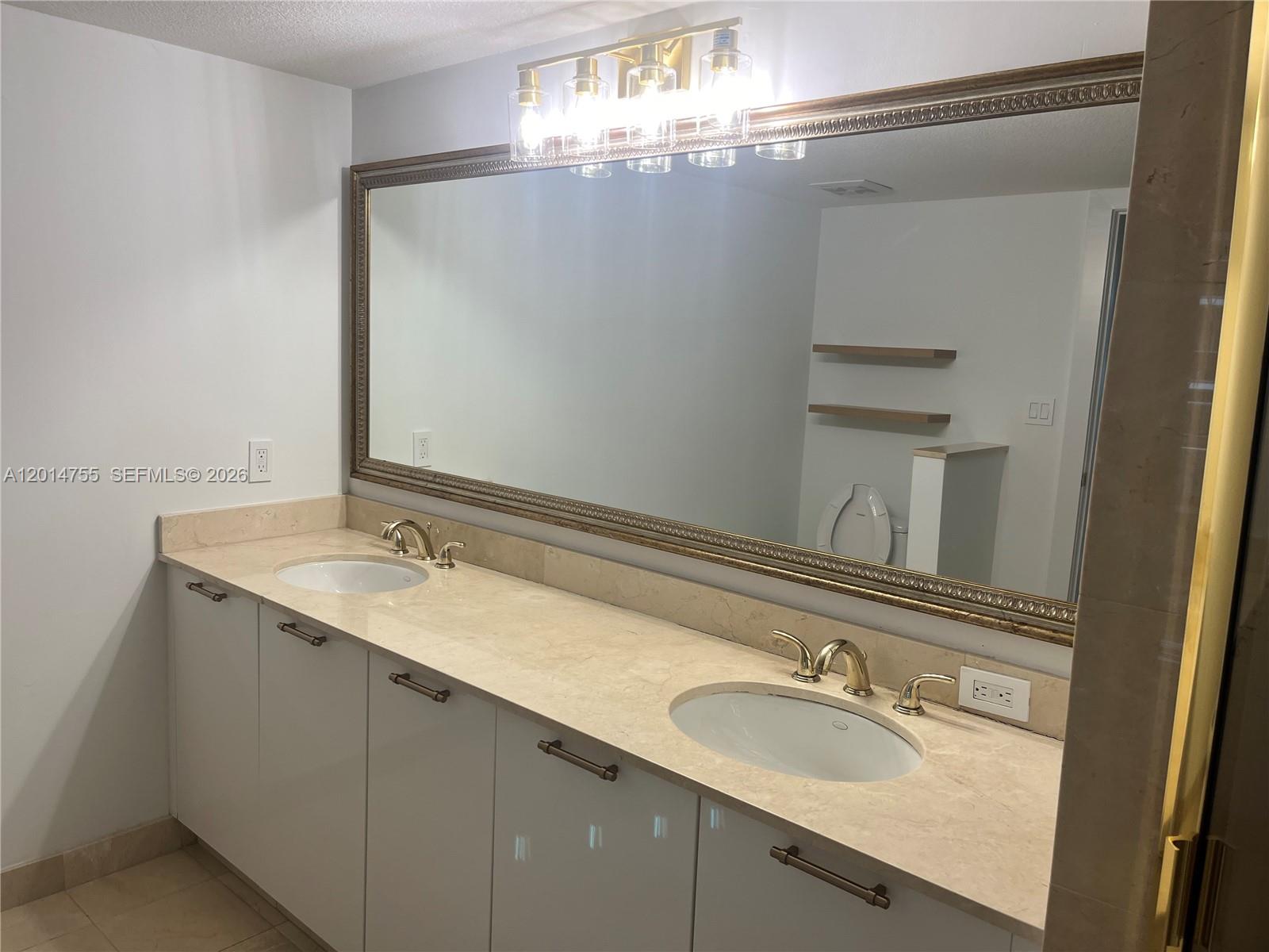 1800 CLUB CONDO - Residential