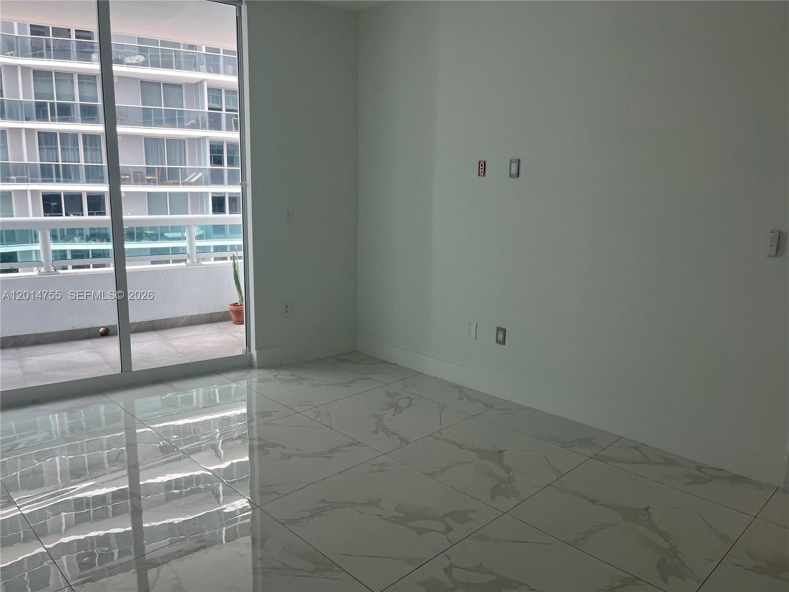 1800 CLUB CONDO - Residential