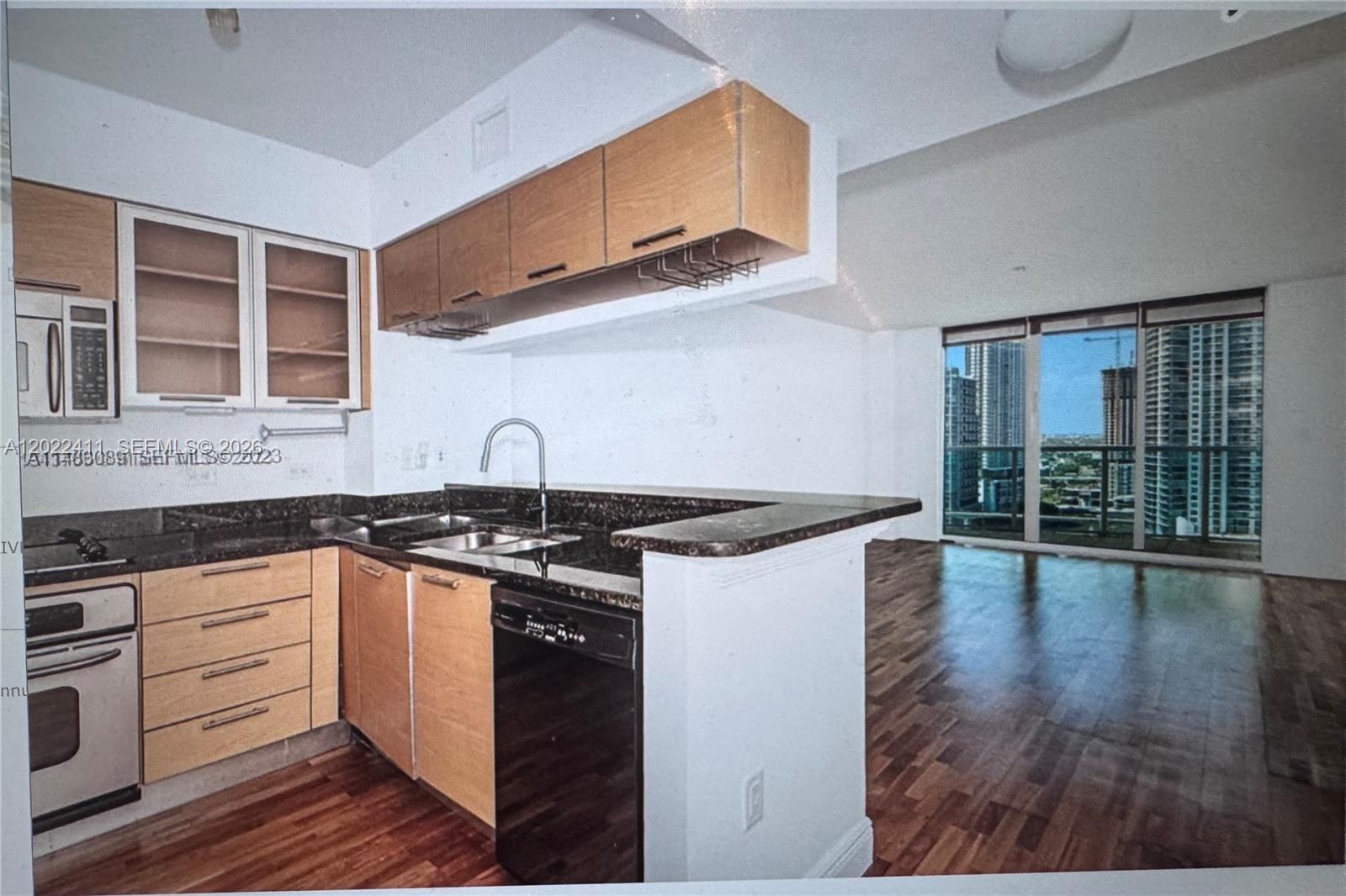 View photos, virtual tours, details... 31 SE 5th St 2507