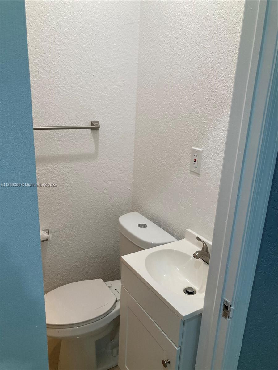 ROCKMOOR VILLA TRACK - Residential