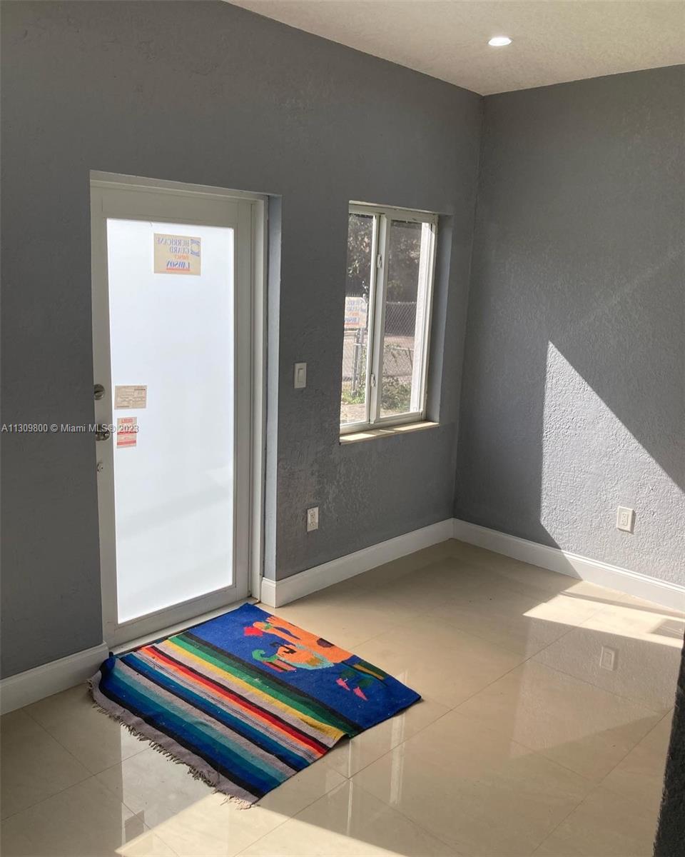 ROCKMOOR VILLA TRACK - Residential