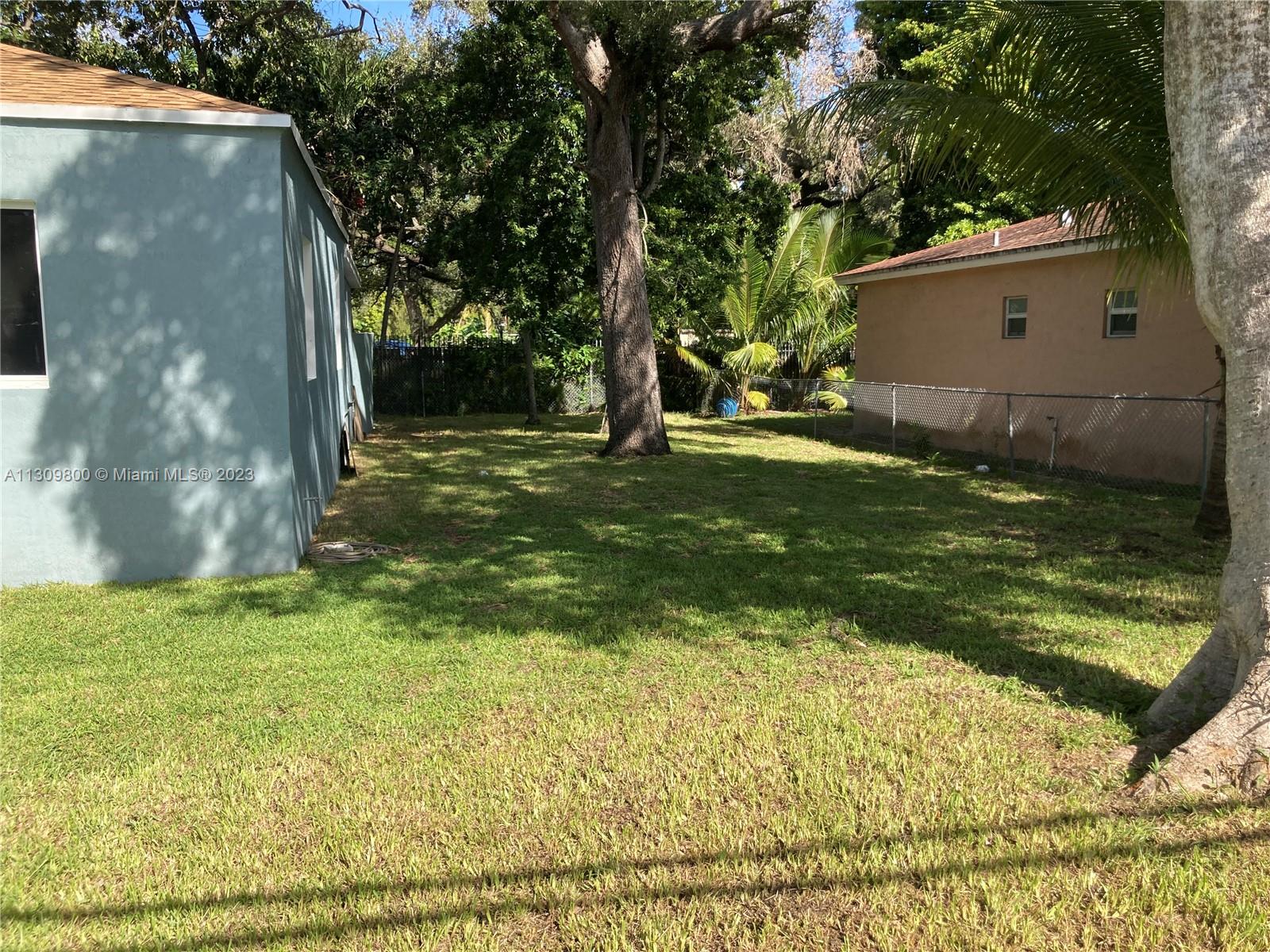 ROCKMOOR VILLA TRACK - Residential