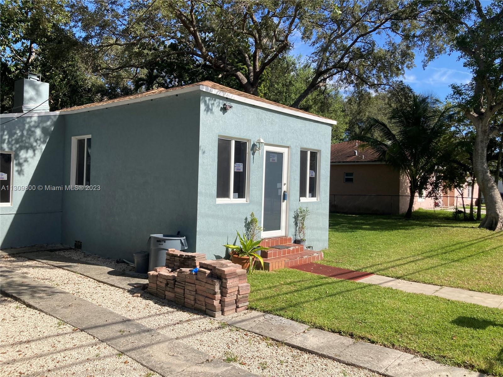 ROCKMOOR VILLA TRACK - Residential