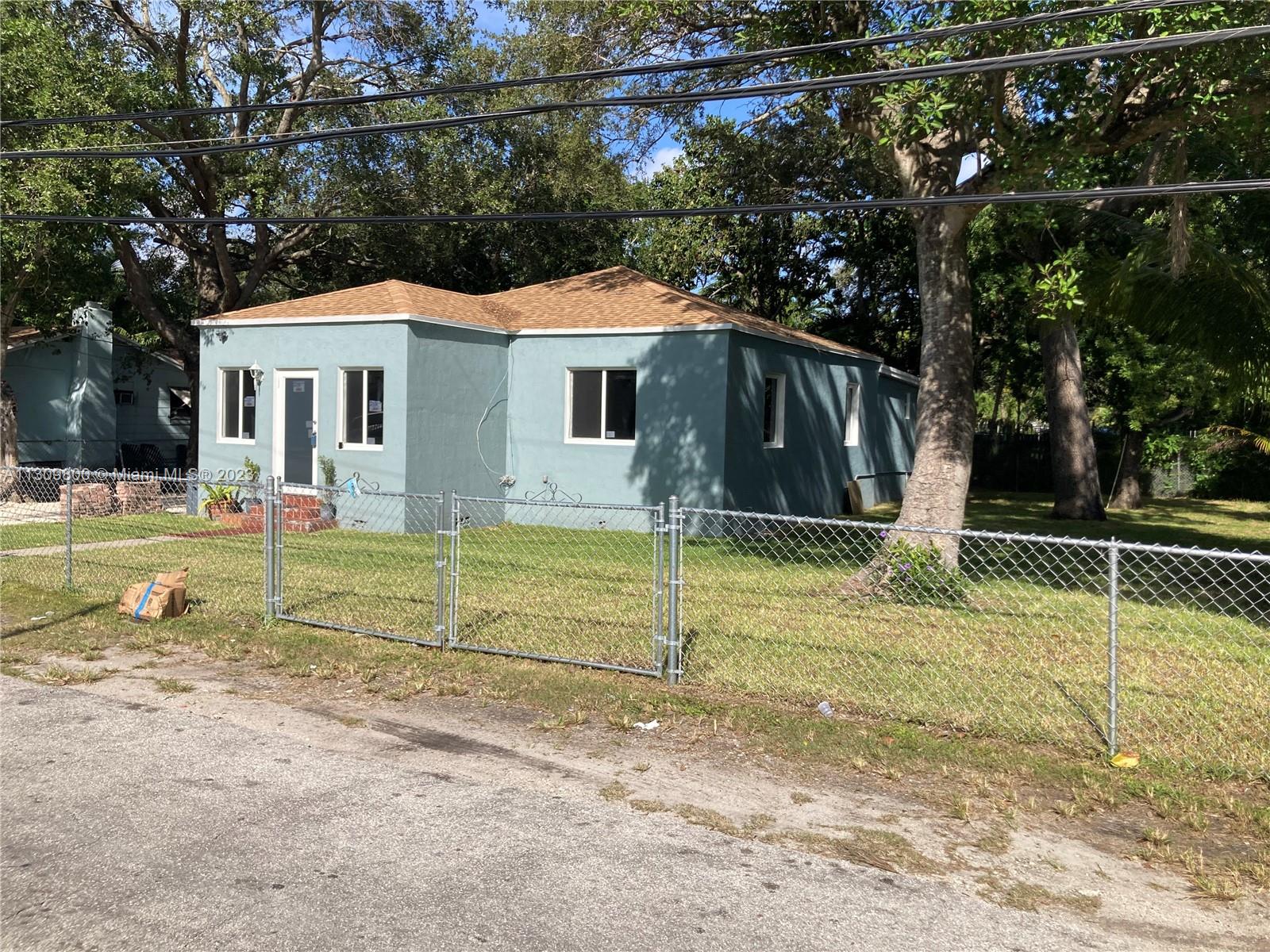 ROCKMOOR VILLA TRACK - Residential