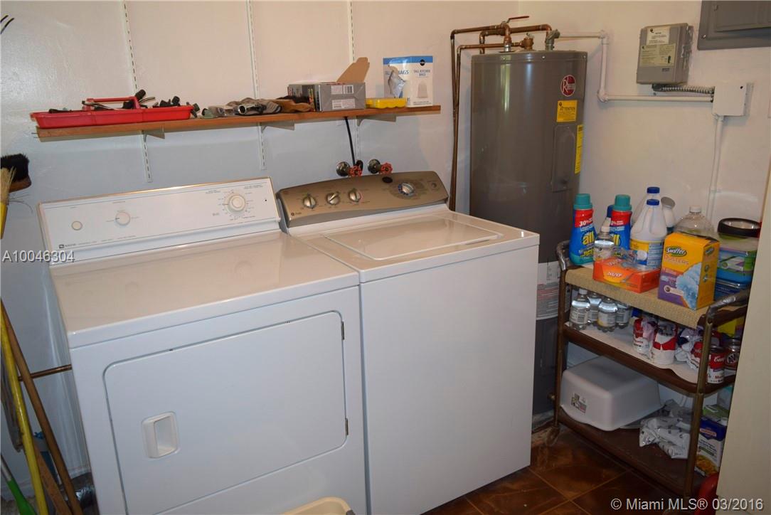 LYONS PARK FIRST ADD - Residential