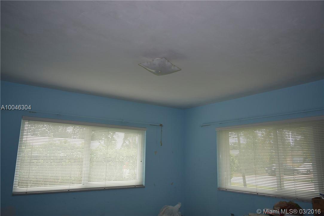 LYONS PARK FIRST ADD - Residential