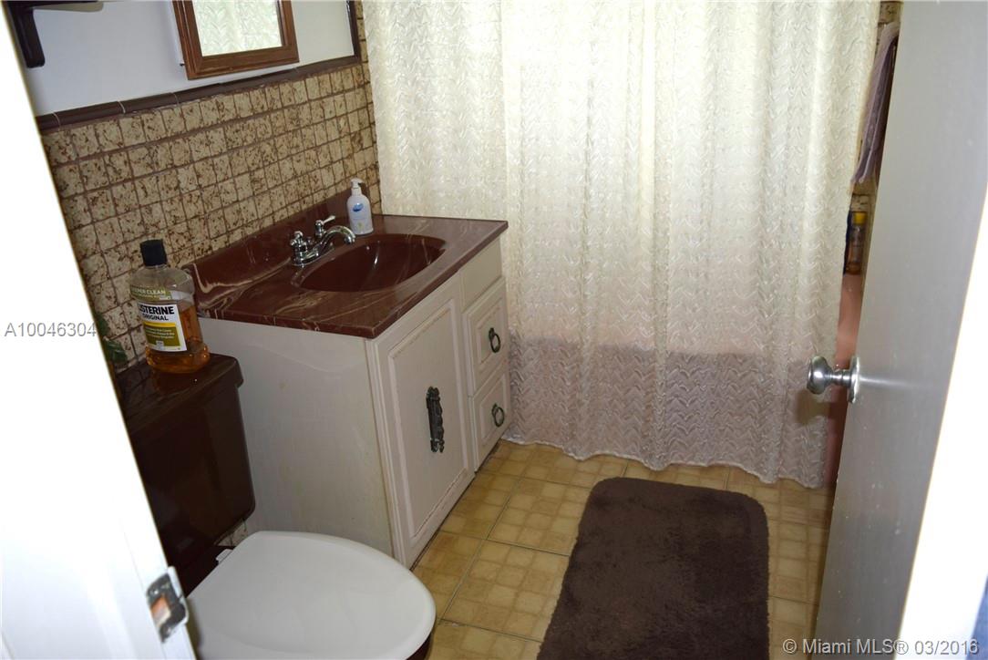 LYONS PARK FIRST ADD - Residential