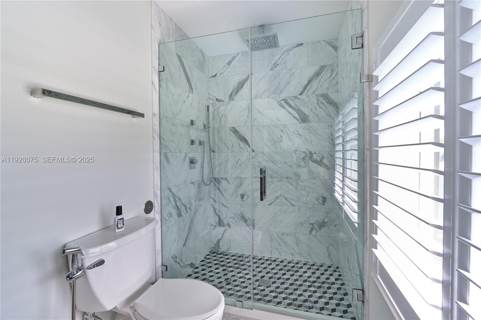 RIO VISTA ISLES - Residential