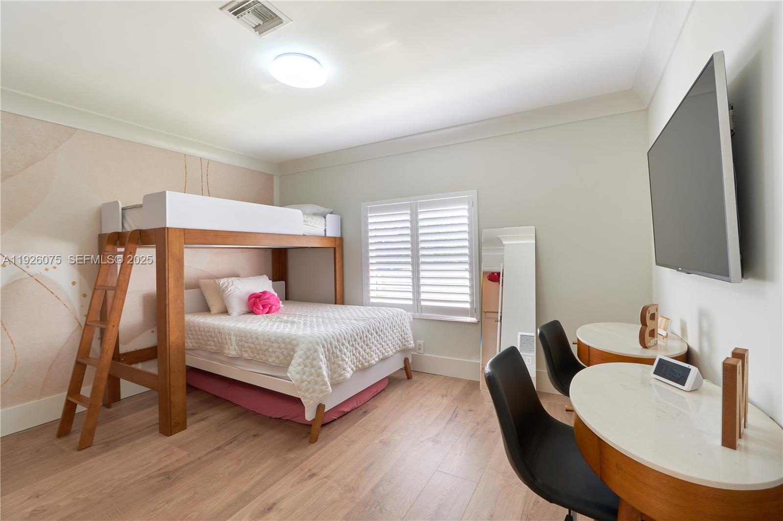 RIO VISTA ISLES - Residential