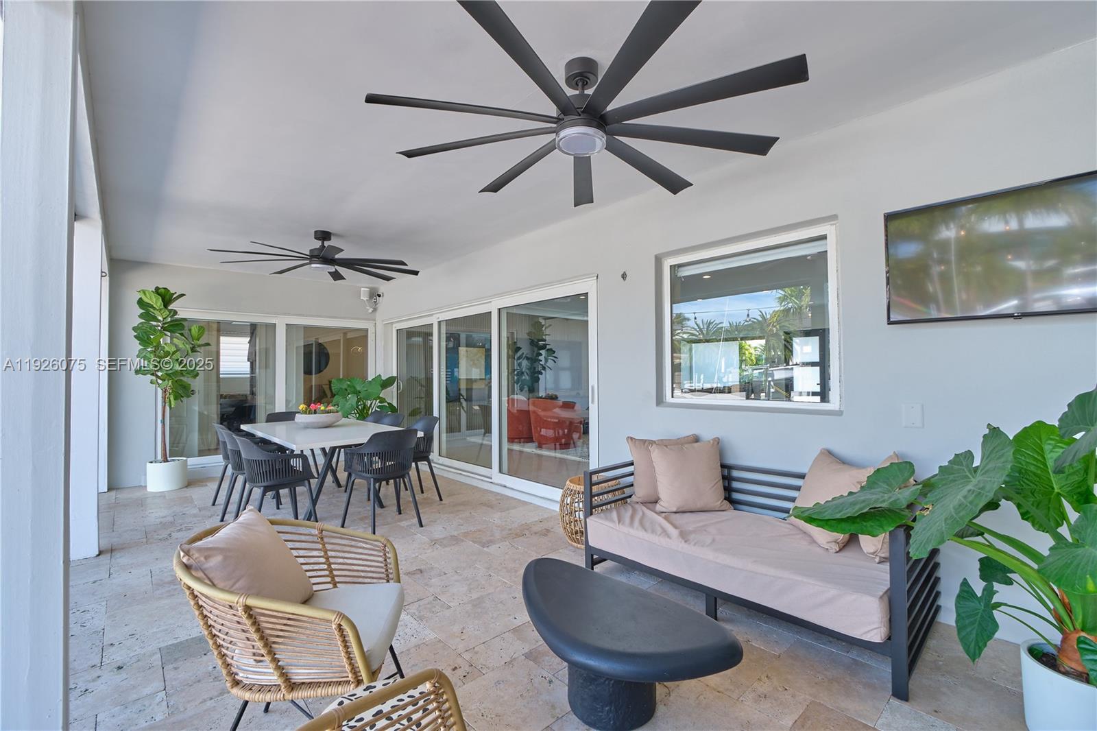 RIO VISTA ISLES - Residential