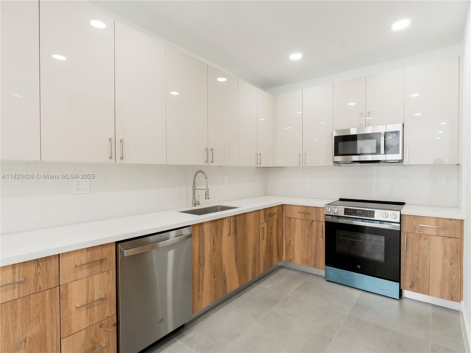 LUCKY STAR ESTATES - Residential