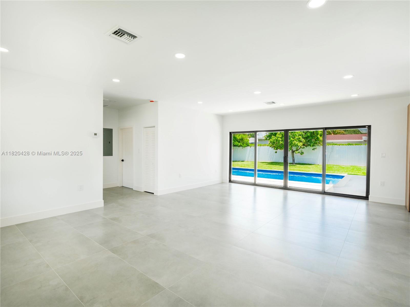 LUCKY STAR ESTATES - Residential