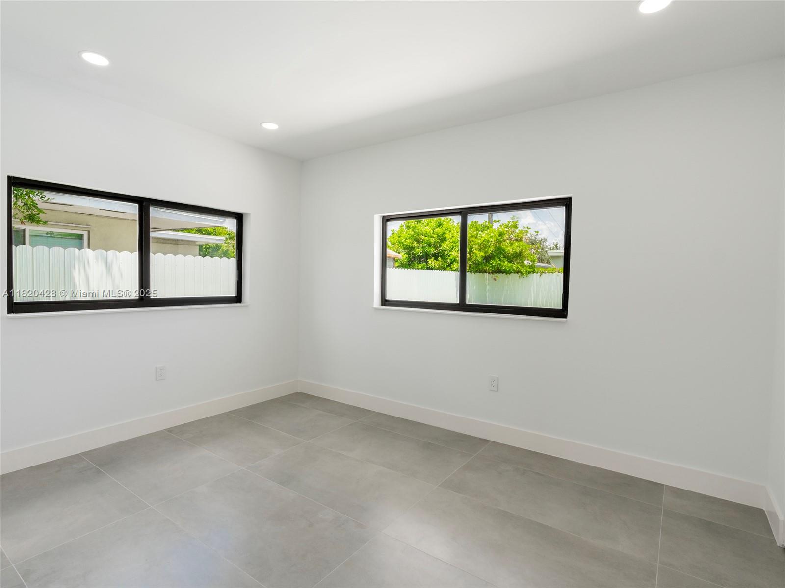 LUCKY STAR ESTATES - Residential