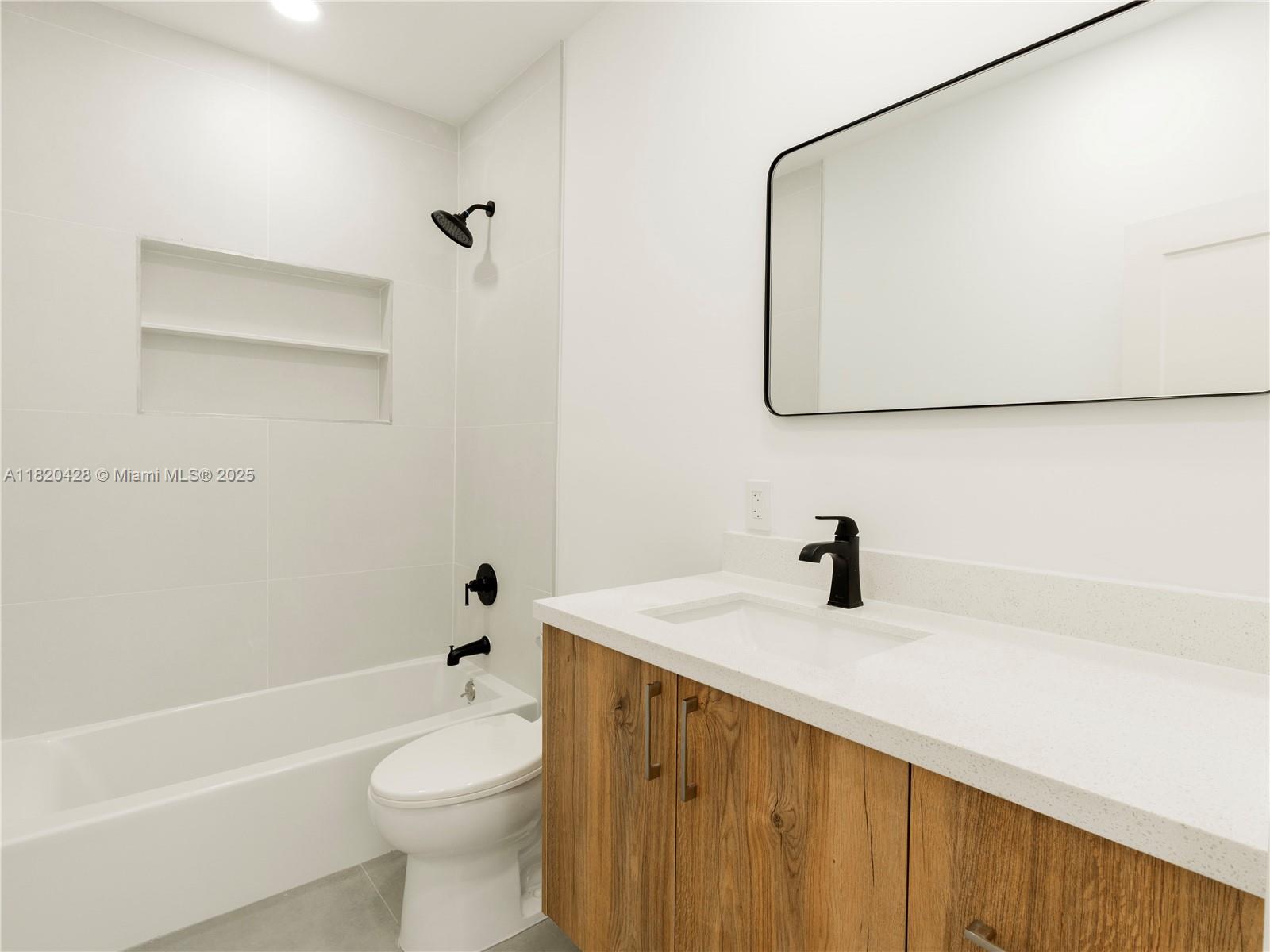 LUCKY STAR ESTATES - Residential